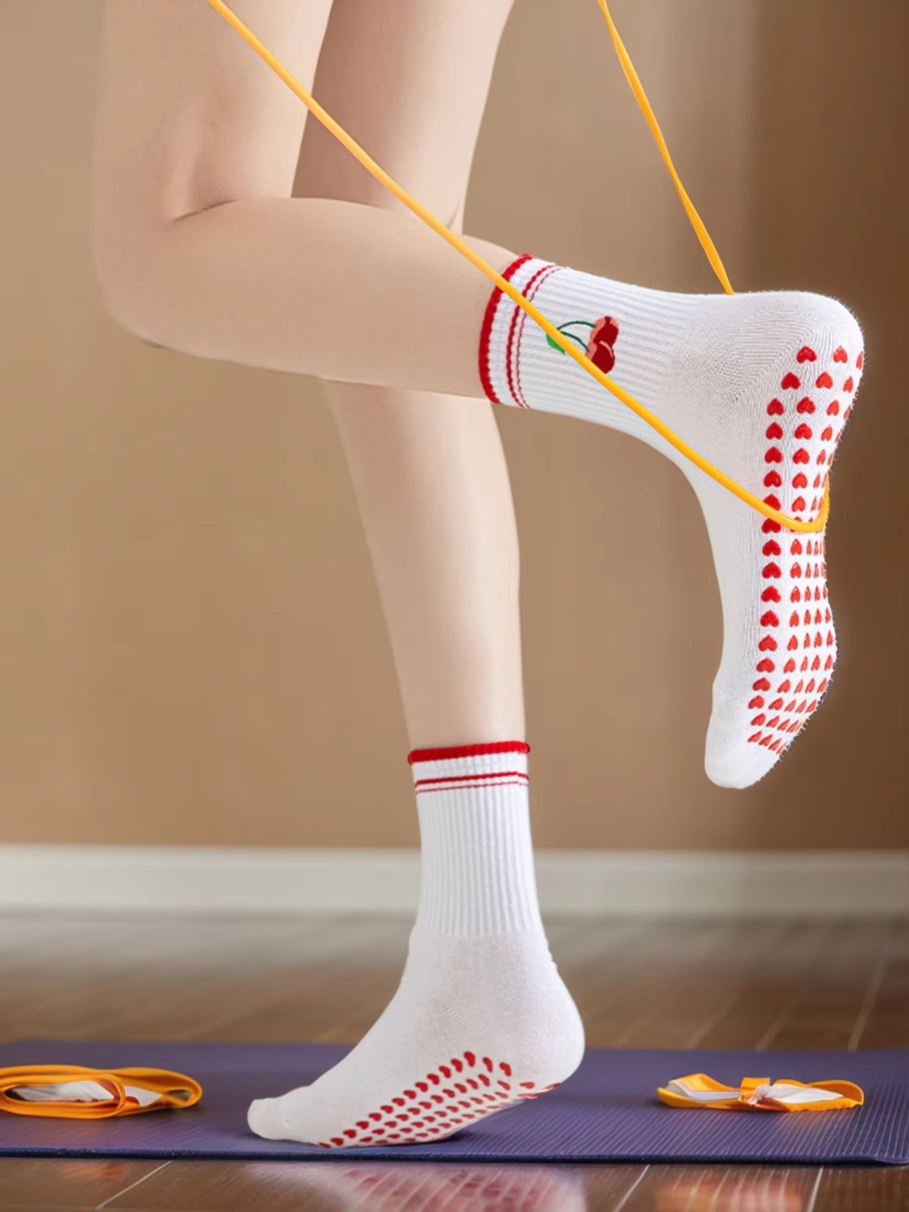 1組のクロスボーダープロフェッショナルヨガソックス、コットン - Pilates & Yoga Elastic Band のレビューと価格